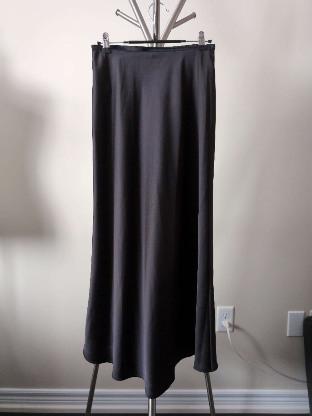 Uniqlo Black Satin Maxi Skirt NWOT